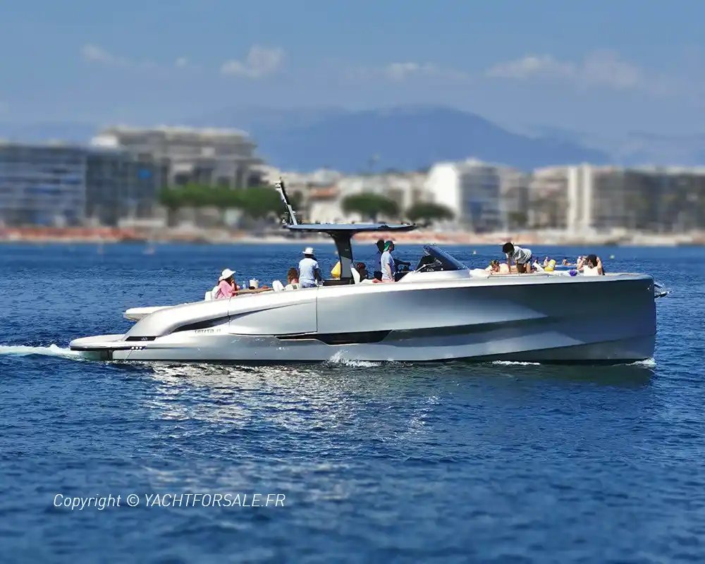 For sale Solaris Power 44 Open