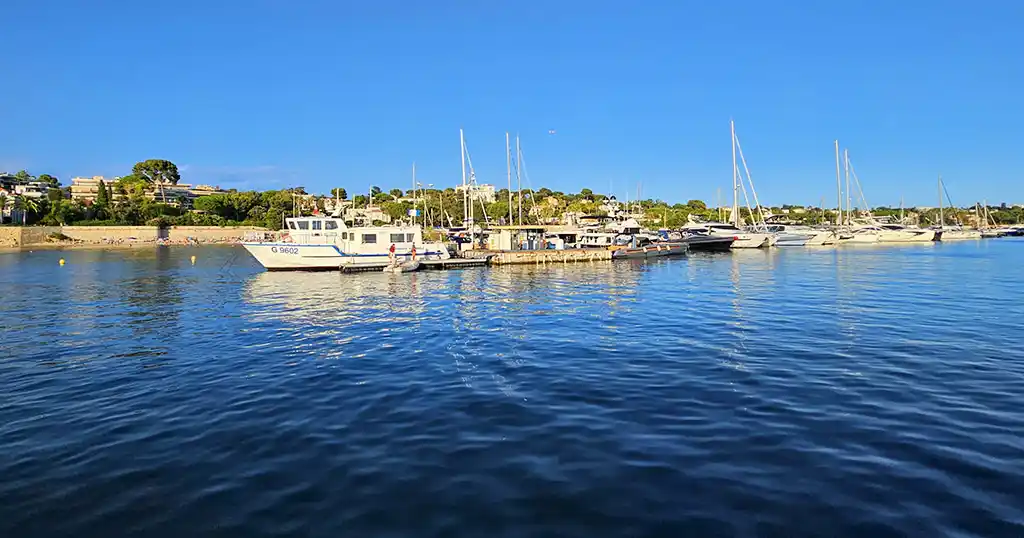 Port Gallice in Juan-les-Pins is a highly sought-after marina, located just minutes from the Lérins Islands